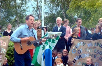 Luka Bloom at Green Flag Ceremony